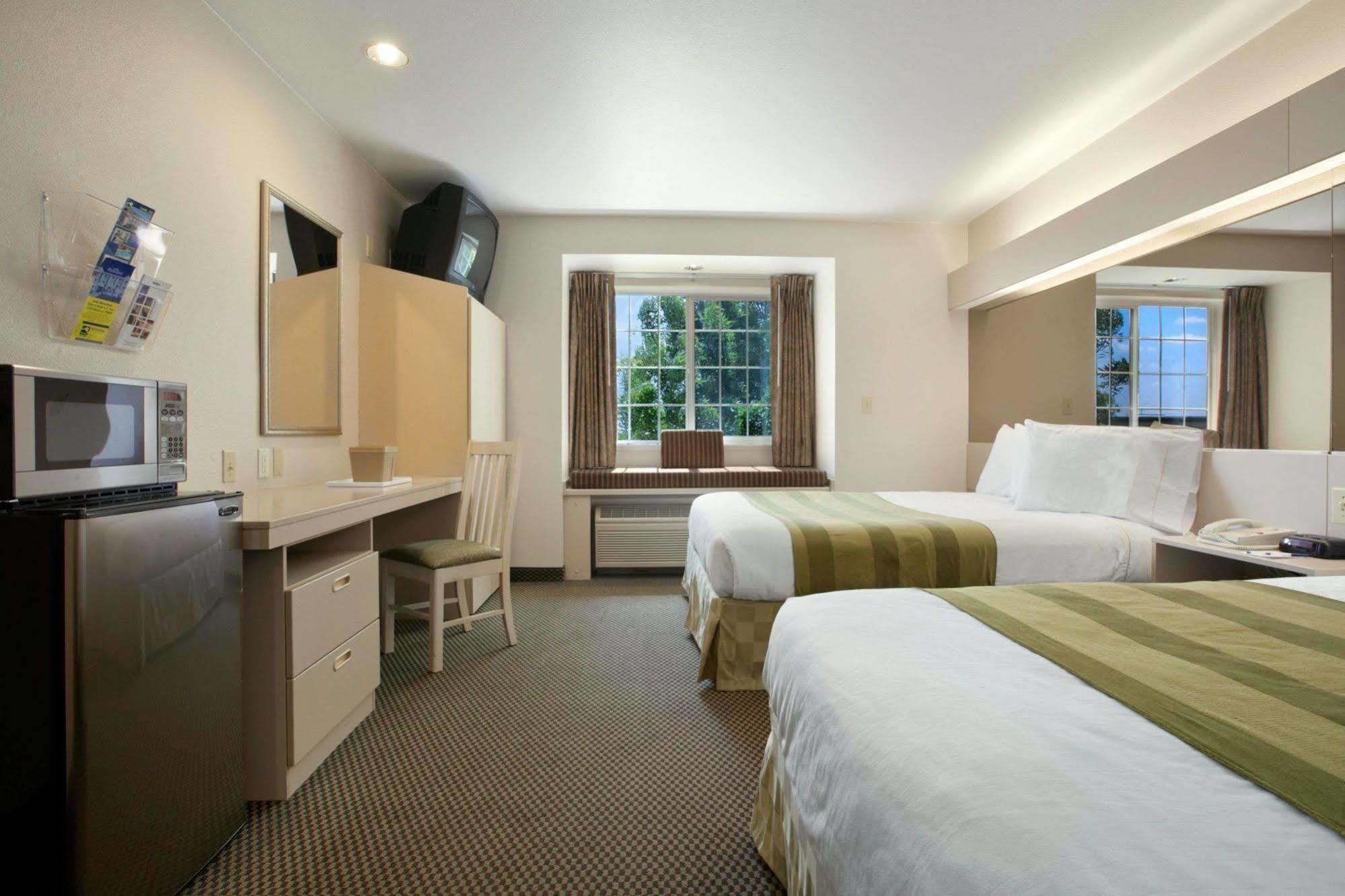 Microtel Inn&Suites Lodi Exterior foto